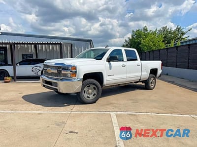 Drugie zdjęcie samochodu z przodu: 2019 CHEVROLET SILVERADO K2500 HEAVY DUTY LT VIN:1GC1KSEG6KF266025 - miniatura