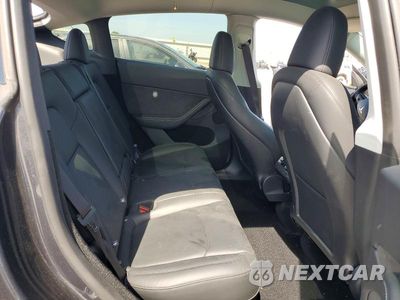 Zdjęcie 11 z 13 samochodu: 2024 TESLA MODEL Y VIN:7SAYGDED6RA321475 - miniatura