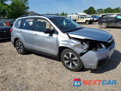 Czwarte zdjęcie samochodu z boku: 2018 SUBARU FORESTER 2.5I VIN:JF2SJABC4JH451620 - miniatura