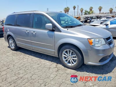 Czwarte zdjęcie samochodu z boku: 2016 DODGE GRAND CARAVAN SXT VIN:2C4RDGCG8GR361358 - miniatura