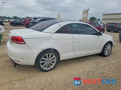 Trzecie zdjęcie samochodu z tyłu: 2013 VOLKSWAGEN EOS KOMFORT VIN:WVWBW8AH7DV001844 - miniatura
