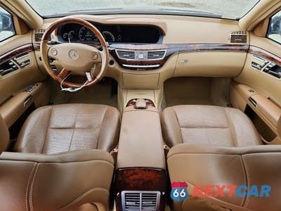 Zdjęcie 8 z 12 samochodu: 2008 MERCEDES-BENZ S 550 4MATIC VIN:WDDNG86X28A203598 - miniatura