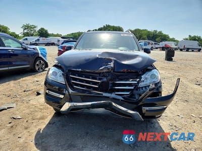 Piąte zdjęcie samochodu w środku: 2012 MERCEDES-BENZ ML 350 4MATIC VIN:4JGDA5HB2CA090716 - miniatura