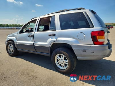 Drugie zdjęcie samochodu z przodu: 2004 JEEP GRAND CHEROKEE LAREDO VIN:1J4GW48S44C208567 - miniatura