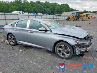 Czwarte zdjęcie samochodu z boku: 2018 HONDA ACCORD EXL VIN:1HGCV1F50JA064608 - miniatura