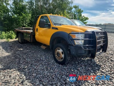 Czwarte zdjęcie samochodu z boku: 2014 FORD F550 SUPER DUTY VIN:1FDUF5HY4EEA62420 - miniatura