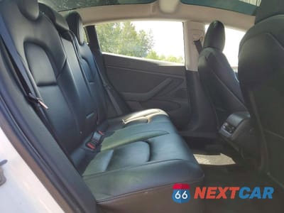 Zdjęcie 10 z 13 samochodu: 2018 TESLA MODEL 3 VIN:5YJ3E1EA2JF161779 - miniatura