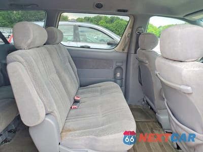 Zdjęcie 11 z 13 samochodu: 2002 TOYOTA SIENNA CE VIN:4T3ZF19C22U482543 - miniatura