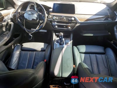 Zdjęcie 8 z 13 samochodu: 2019 BMW 530XE VIN:WBAJB1C5XKB376883 - miniatura
