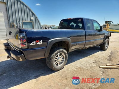 Trzecie zdjęcie samochodu z tyłu: 2006 GMC SIERRA K2500 HEAVY DUTY VIN:1GTHK29U66E183771 - miniatura