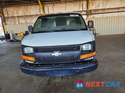 Piąte zdjęcie samochodu w środku: 2005 CHEVROLET EXPRESS G1500 VIN:1GCFG15XX51129950 - miniatura