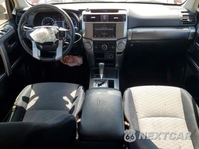 Zdjęcie 8 z 13 samochodu: 2014 TOYOTA 4RUNNER SR5 VIN:JTEZU5JR7E5065021 - miniatura
