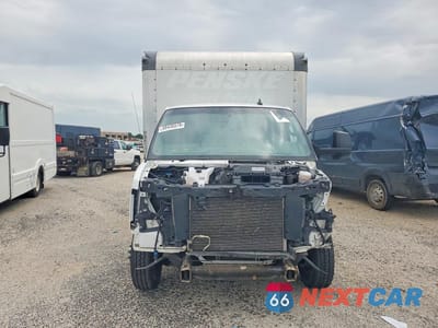 Piąte zdjęcie samochodu w środku: 2023 GMC SAVANA BOX TRUCK VIN:7GZ37TC76PN005304 - miniatura