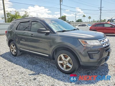 Czwarte zdjęcie samochodu z boku: 2019 FORD EXPLORER XLT VIN:1FM5K7DH5KGA45563 - miniatura