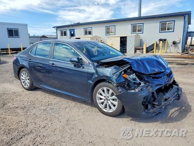 Czwarte zdjęcie samochodu z boku: 2018 TOYOTA CAMRY L VIN:4T1B11HK0JU554601 - miniatura