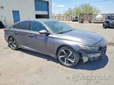 Czwarte zdjęcie samochodu z boku: 2018 HONDA ACCORD SPORT VIN:1HGCV2F36JA039314 - miniatura