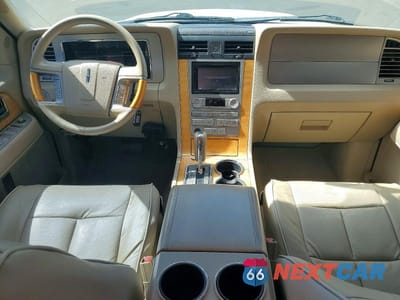 Zdjęcie 8 z 12 samochodu: 2007 LINCOLN NAVIGATOR VIN:5LMFU28527LJ17106 - miniatura