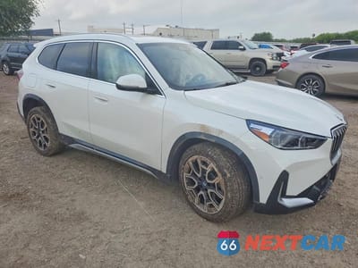 Czwarte zdjęcie samochodu z boku: 2026 BMW X1 XDRIVE28I VIN:WBX73EF05T5400155 - miniatura