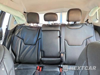 Zdjęcie 10 z 13 samochodu: 2022 JEEP COMPASS LATITUDE LUX VIN:3C4NJDFB0NT179962 - miniatura