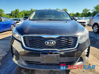 Piąte zdjęcie samochodu w środku: 2019 KIA SORENTO LX VIN:5XYPGDA31KG566269 - miniatura