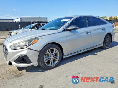 2018 HYUNDAI SONATA SPORT 5NPE34AF5JH684684 - główne zdjęcie licytacji z USA - miniatura