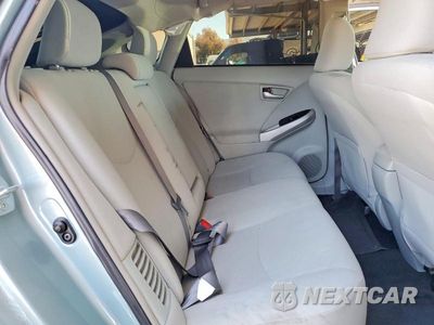 Zdjęcie 10 z 12 samochodu: 2013 TOYOTA PRIUS TWO VIN:JTDKN3DU8D5589073 - miniatura