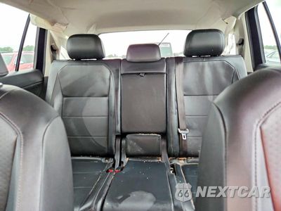 Zdjęcie 10 z 13 samochodu: 2018 VOLKSWAGEN TIGUAN SE VIN:3VV3B7AXXJM197951 - miniatura