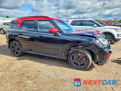 Czwarte zdjęcie samochodu z boku: 2025 MINI COUNTRYMAN JCW ALL4 VIN:WMZ33GA09S7S90504 - miniatura