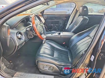 Zdjęcie 7 z 13 samochodu: 2012 JAGUAR XJ VIN:SAJWA1CB4CLV30051 - miniatura