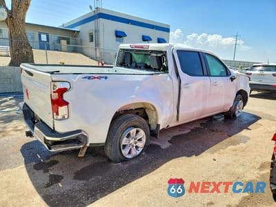 Trzecie zdjęcie samochodu z tyłu: 2025 CHEVROLET SILVERADO K1500 LT VIN:3GCUKDED5SG147752 - miniatura