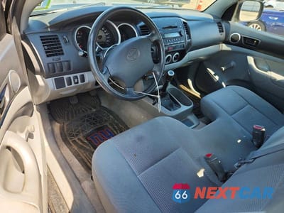 Zdjęcie 8 z 12 samochodu: 2008 TOYOTA TACOMA BASE VIN:5TEPX42N88Z572780 - miniatura