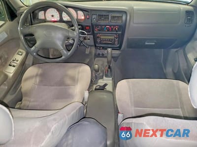 Zdjęcie 8 z 12 samochodu: 2004 TOYOTA TACOMA XTRACAB VIN:5TEWN72N64Z308406 - miniatura