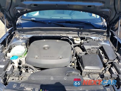 Zdjęcie 11 z 12 samochodu: 2021 VOLVO XC40 T5 MOMENTUM VIN:YV4162UK8M2478006 - miniatura