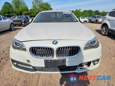 Piąte zdjęcie samochodu w środku: 2016 BMW 528 XI VIN:WBA5A7C52GG149947 - miniatura