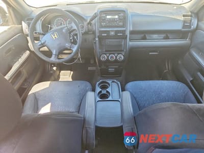 Zdjęcie 8 z 13 samochodu: 2005 HONDA CR-V LX VIN:SHSRD68525U308562 - miniatura