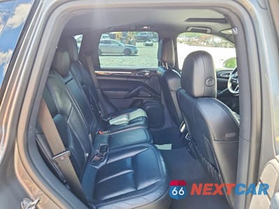 Zdjęcie 11 z 13 samochodu: 2017 PORSCHE CAYENNE VIN:WP1AA2A27HKA89416 - miniatura