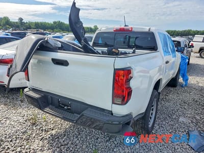 Trzecie zdjęcie samochodu z tyłu: 2026 CHEVROLET COLORADO VIN:1GCPSBEKXT1168340 - miniatura