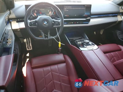 Zdjęcie 8 z 12 samochodu: 2024 BMW 530 I VIN:WBA43FJ00RCS32245 - miniatura