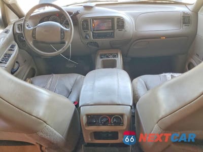 Zdjęcie 8 z 13 samochodu: 2000 FORD EXPEDITION EDDIE BAUER VIN:1FMFU18L7YLB54682 - miniatura
