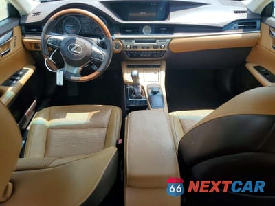 Zdjęcie 8 z 12 samochodu: 2017 LEXUS ES 350 VIN:58ABK1GG2HU070913 - miniatura