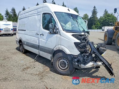 Czwarte zdjęcie samochodu z boku: 2018 MERCEDES-BENZ SPRINTER 2500 VIN:WD3PE7CD9JP611610 - miniatura