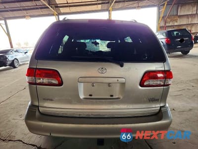 Zdjęcie 6 z 13 samochodu: 2003 TOYOTA SIENNA LE VIN:4T3ZF13C83U520514 - miniatura