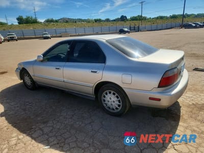 Drugie zdjęcie samochodu z przodu: 1997 HONDA ACCORD EX VIN:1HGCD5654VA032258 - miniatura