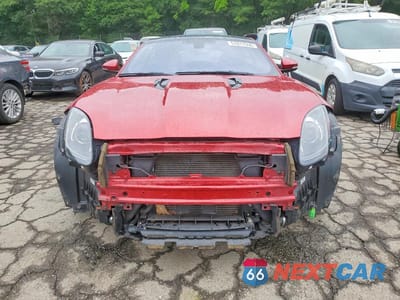 Piąte zdjęcie samochodu w środku: 2017 JAGUAR F-TYPE S VIN:SAJWA6BU6H8K45426 - miniatura