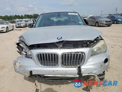 Piąte zdjęcie samochodu w środku: 2015 BMW X1 XDRIVE28I VIN:WBAVL1C50FVY28150 - miniatura