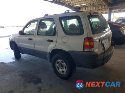 Drugie zdjęcie samochodu z przodu: 2006 FORD ESCAPE XLS VIN:1FMYU02Z26KA87007 - miniatura