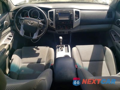 Zdjęcie 8 z 12 samochodu: 2013 TOYOTA TACOMA DOUBLE CAB VIN:3TMLU4EN9DM111775 - miniatura