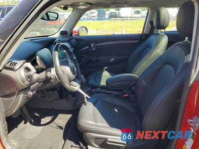 Zdjęcie 7 z 12 samochodu: 2022 MINI COOPER VIN:WMW33DH03N2P66278 - miniatura