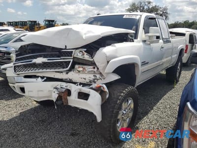 2005 CHEVROLET SILVERADO K2500 HEAVY DUTY 1GCHK29265E290364 - główne zdjęcie licytacji z USA - miniatura