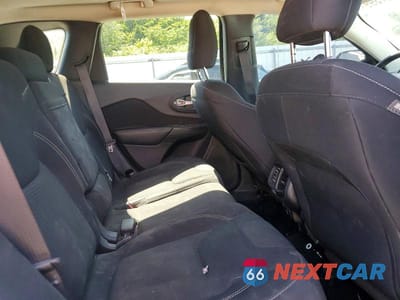 Zdjęcie 11 z 13 samochodu: 2015 JEEP CHEROKEE LATITUDE VIN:1C4PJLCS6FW689753 - miniatura